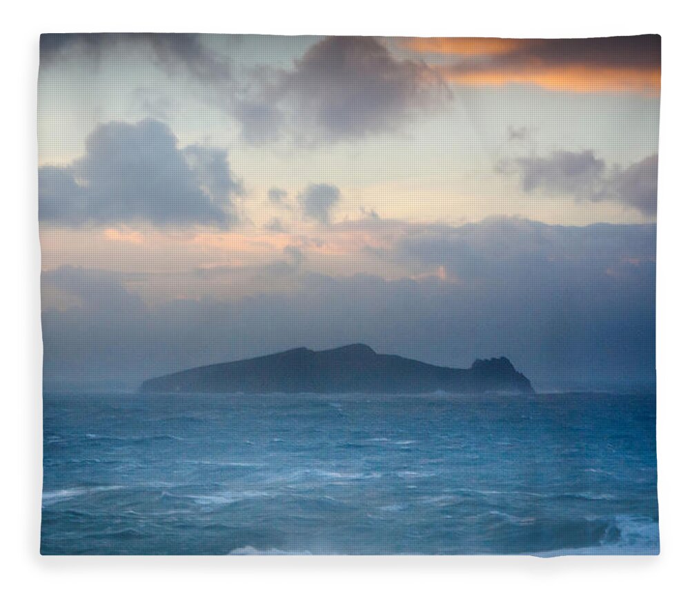 Blasket Island Fleece Blanket featuring the photograph The Giants December Sunset by Mark Callanan