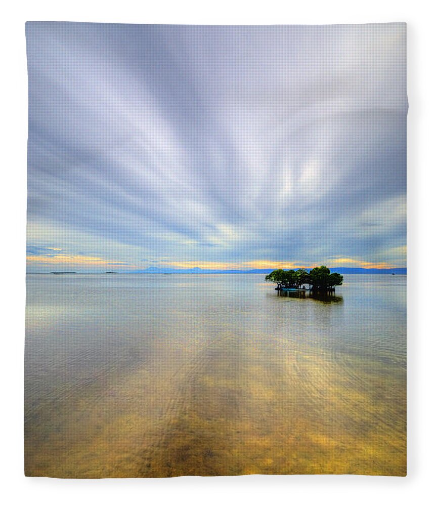 Yhun Suarez Fleece Blanket featuring the photograph Cloud Zoom 1.0 by Yhun Suarez