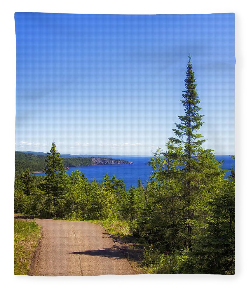 Palisade Head Fleece Blanket featuring the photograph Palisade Head - Tettegouche State Park by Bill and Linda Tiepelman