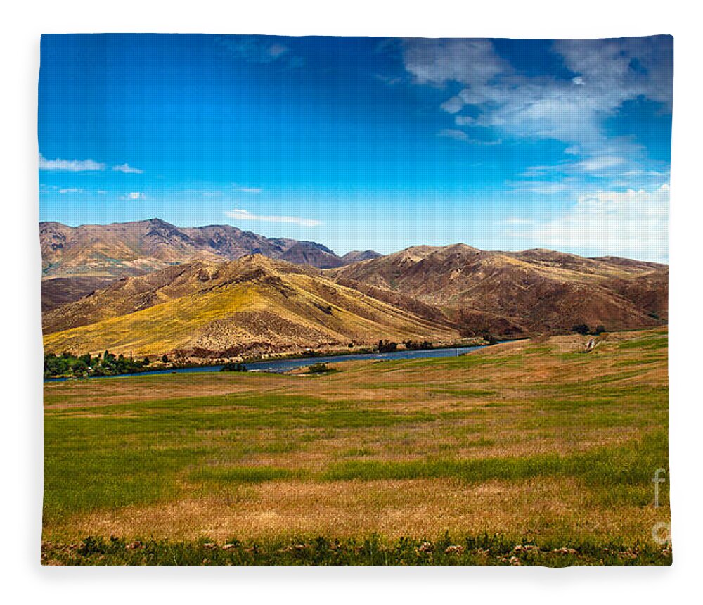 Landsacape Fleece Blanket featuring the photograph Panoramic Range Land by Robert Bales