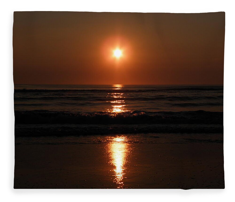 Sunrise Fleece Blanket featuring the photograph Star Rise by Kim Galluzzo Wozniak