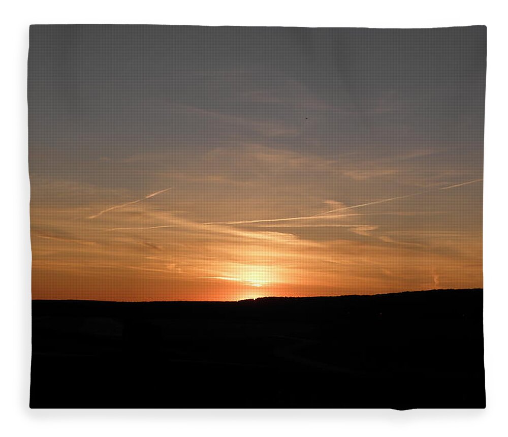 Sundown Fleece Blanket featuring the photograph Sundown by Kim Galluzzo Wozniak