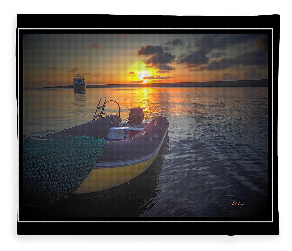 Sunset Fleece Blanket featuring the photograph Day's End #1 by Will Wagner