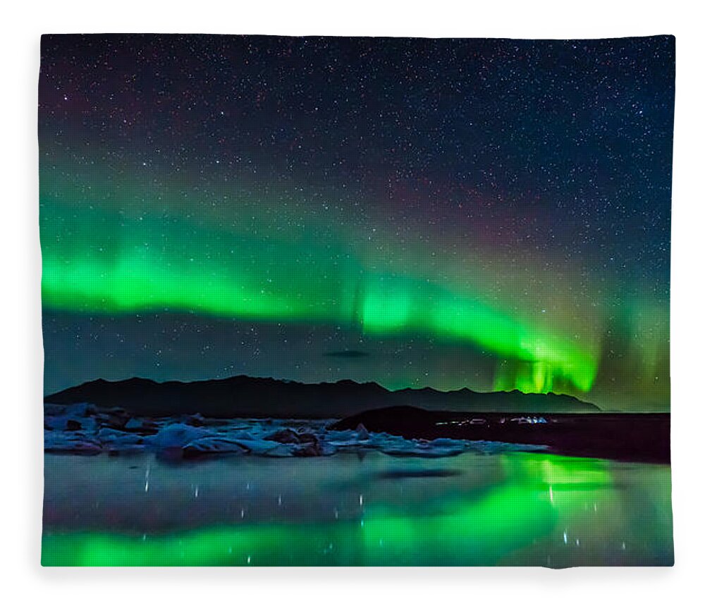 Lake Fleece Blanket featuring the photograph Jokulsarlon Aurora #1 by James Billings