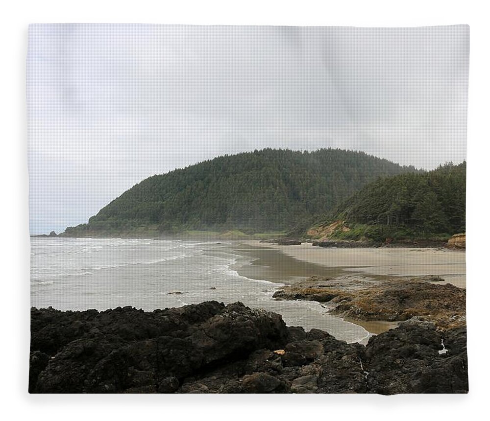 Oregon Coast Fleece Blanket featuring the photograph Along the Oregon Coast - 3 by Christy Pooschke