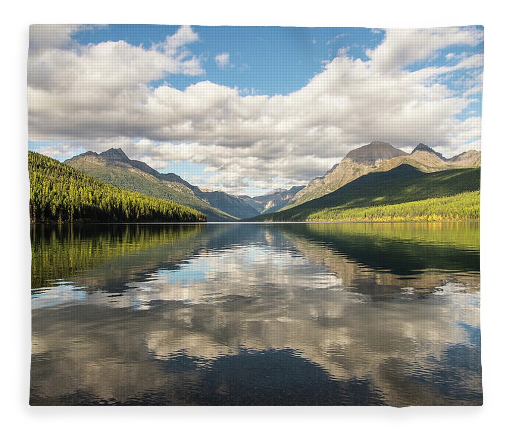 North Fleece Blanket featuring the photograph Avenue to the Mountains by Alex Lapidus