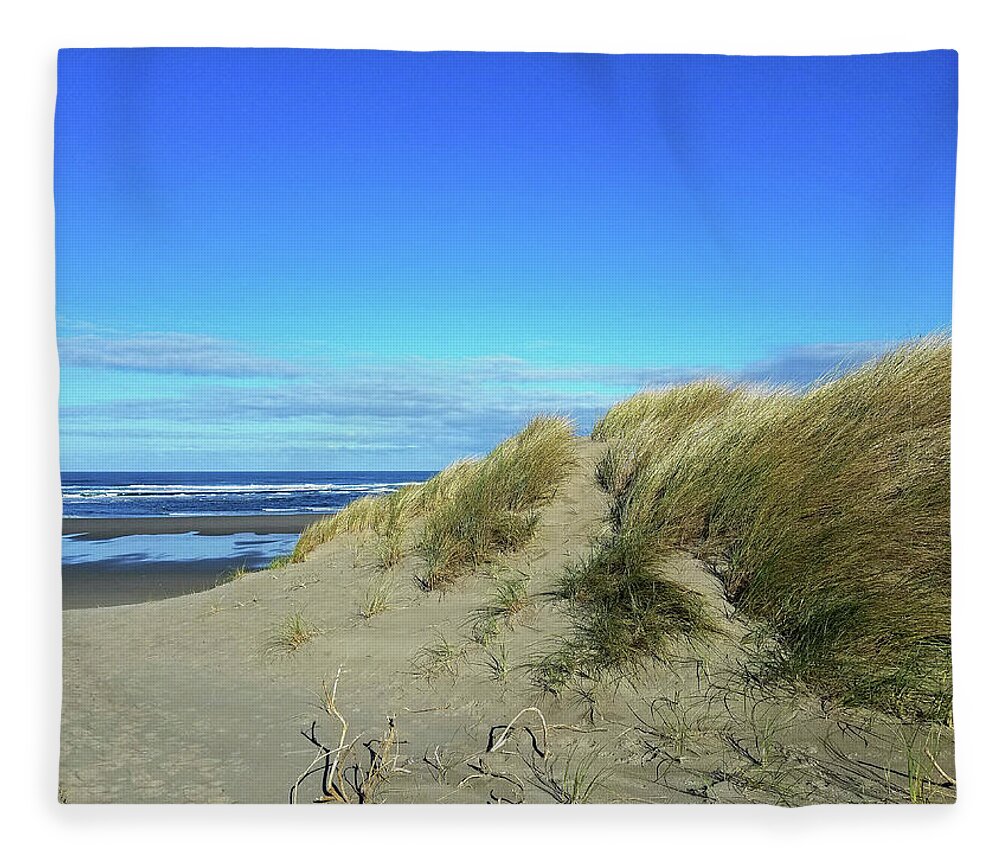 Beach Fleece Blanket featuring the photograph Beach Grass by Suzy Piatt