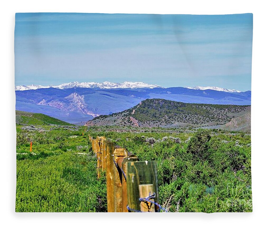 Rural Landscape Fleece Blanket featuring the photograph Beautiful Wyoming by Merle Grenz