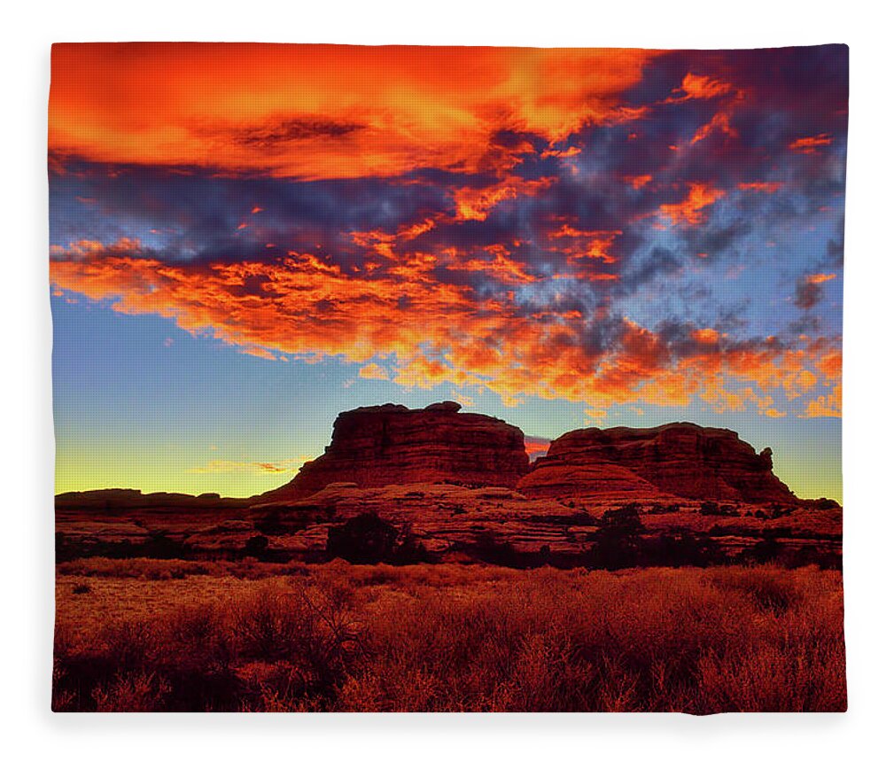 Canyonlands Fleece Blanket featuring the photograph Canyonlands Sunset by Greg Norrell