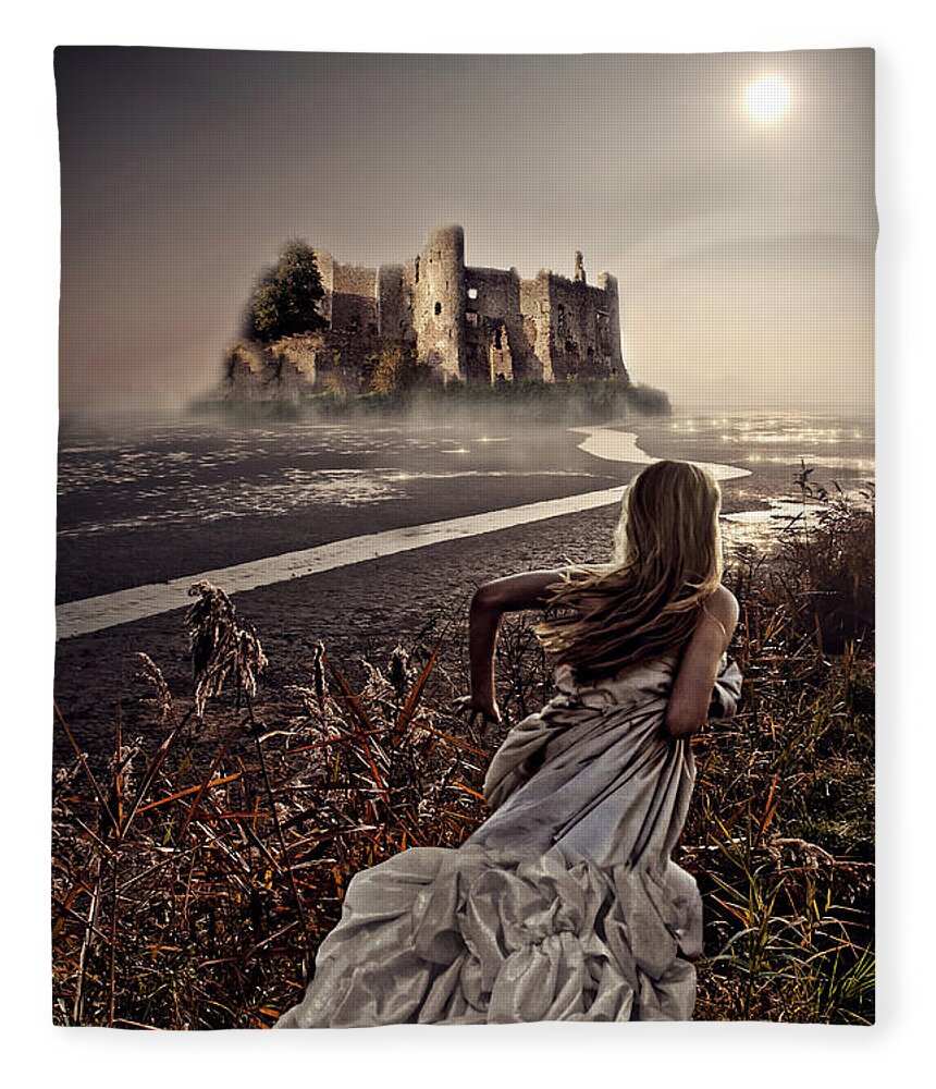Chasing The Dreams Fleece Blanket featuring the photograph Chasing the Dreams by Mo T