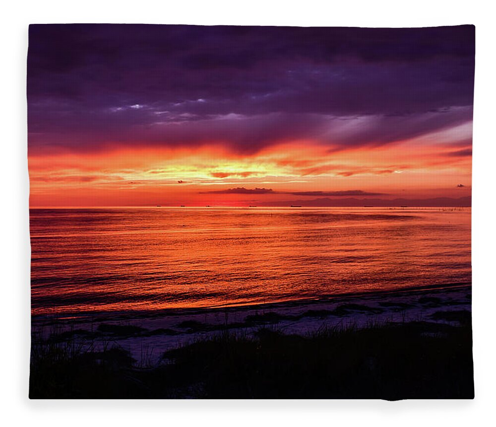 Chesapeake Fleece Blanket featuring the photograph Chesapeake Bay Sunset by Nicole Lloyd