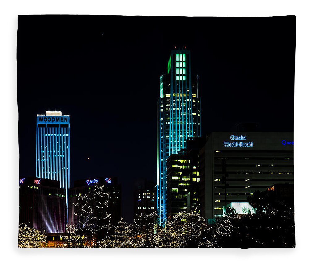 Winter Scene Fleece Blanket featuring the photograph Christmas Time In Omaha by Ed Peterson