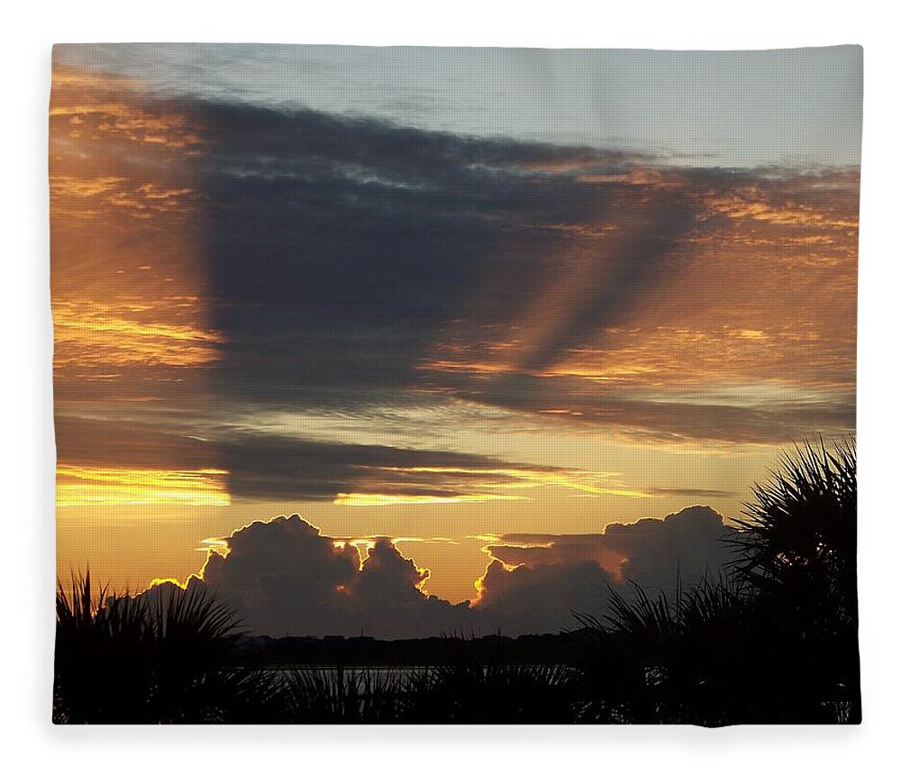 Sunsets Fleece Blanket featuring the photograph Cloud Cast Glory by Karen Wiles