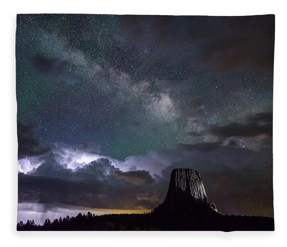 Devils Tower Fleece Blanket featuring the photograph Convergence I by Greni Graph