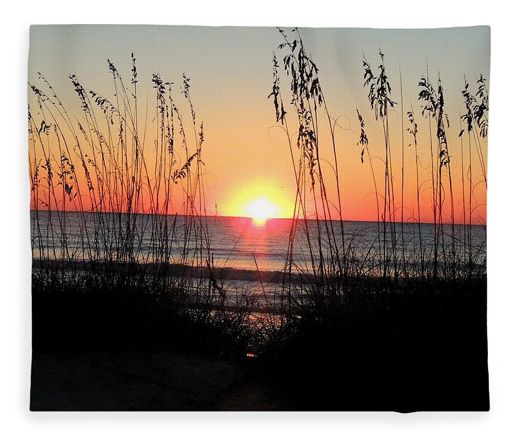 Sunrise Fleece Blanket featuring the photograph Dawn of the Eclipse by Vincent Green