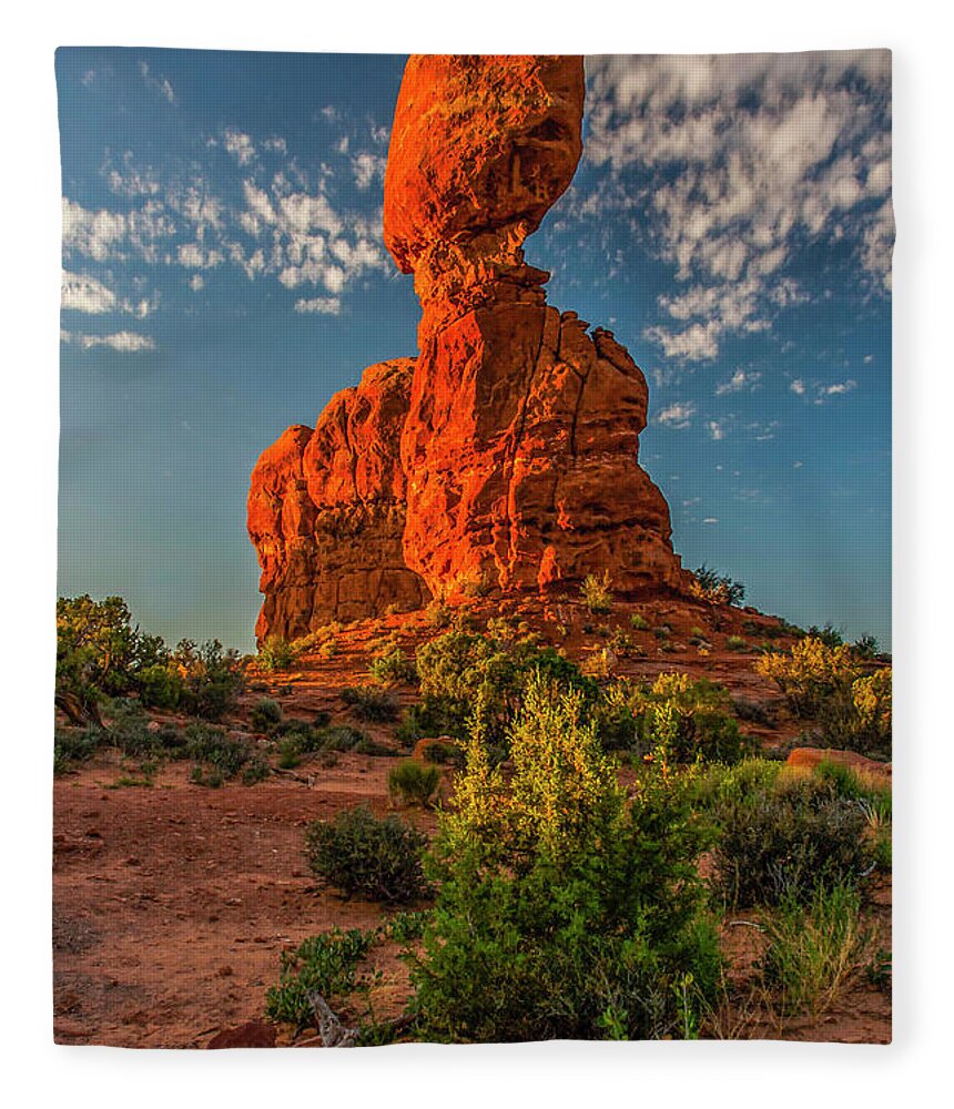Arches Fleece Blanket featuring the photograph Dawn's Early Light by Doug Scrima