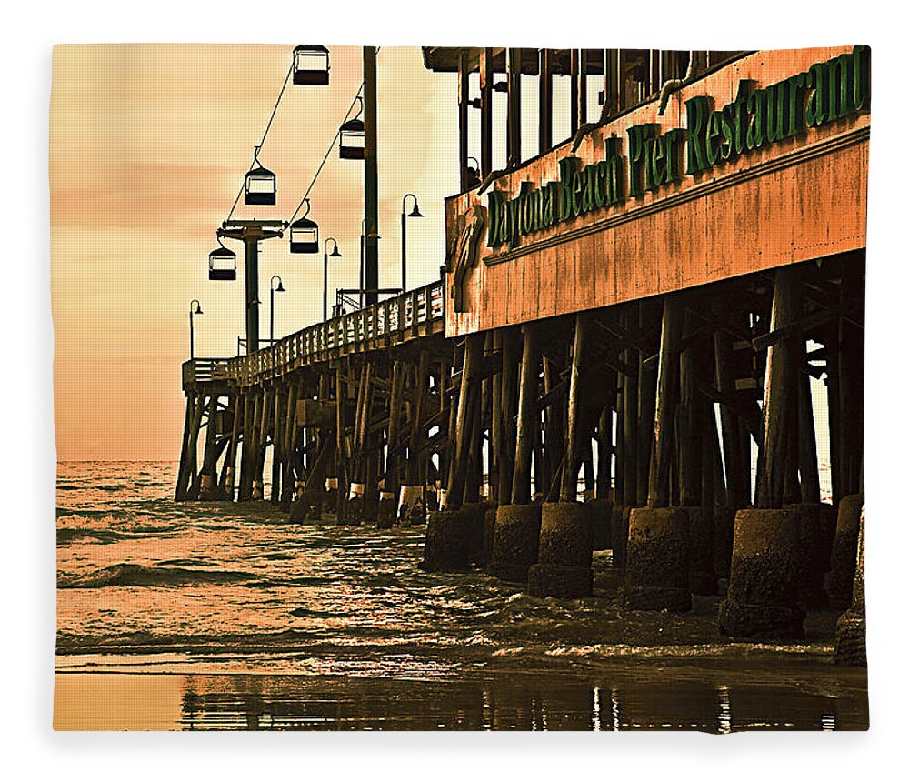 Daytona Beach Pier Fleece Blanket featuring the photograph Daytona Beach Pier by Carolyn Marshall