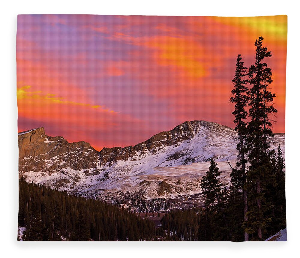 Colorado Fleece Blanket featuring the photograph Dreamland by Gary Kochel