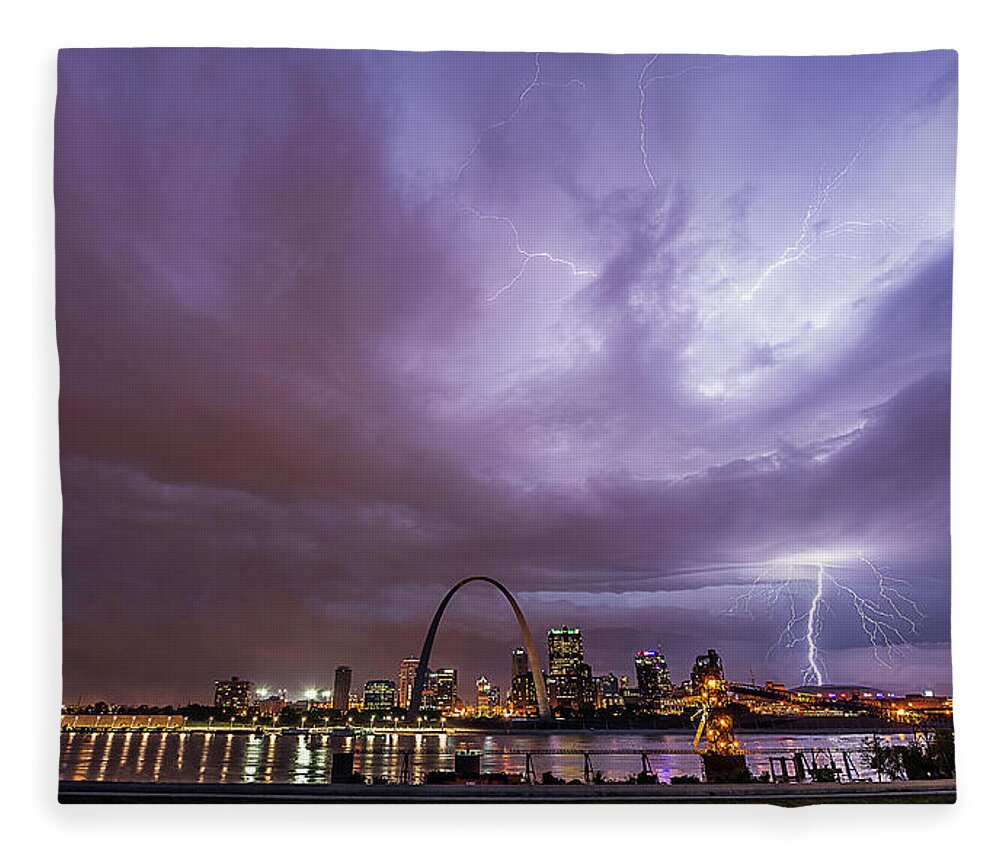 St. Louis Fleece Blanket featuring the photograph Electric Gateway by Marcus Hustedde