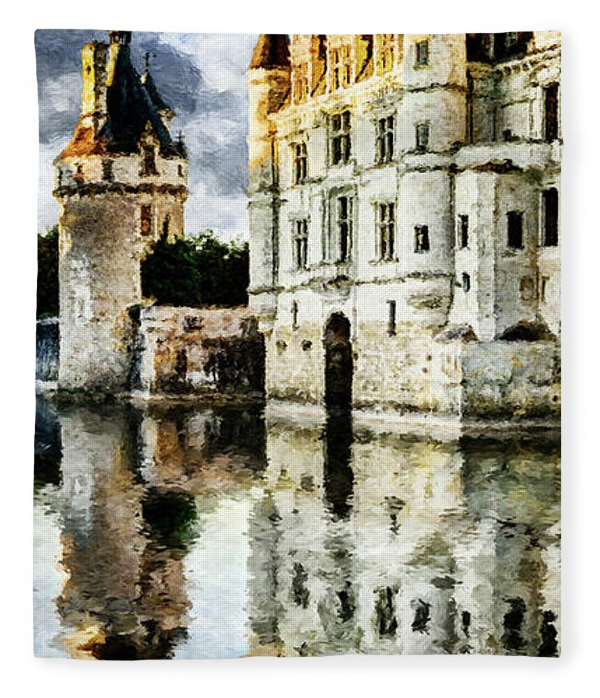 Chateau De Chenonceau Fleece Blanket featuring the photograph Evening falls at the Castle by Weston Westmoreland