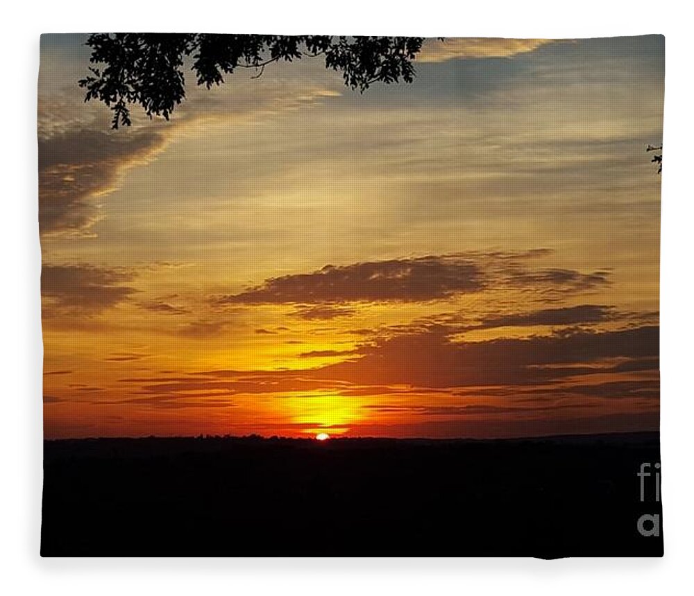 Sunset Fleece Blanket featuring the photograph Final Moments by Dani McEvoy
