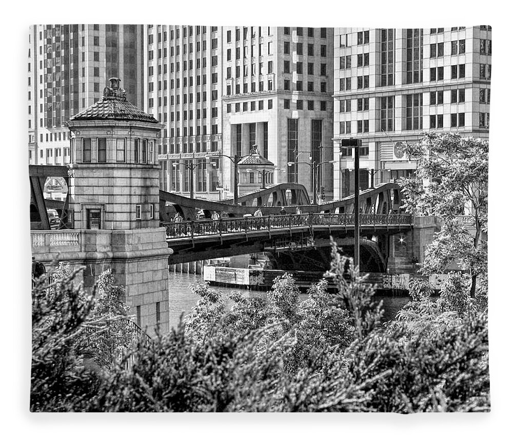 Chicago Fleece Blanket featuring the photograph Franklin Street Bridge Black and White by Christopher Arndt
