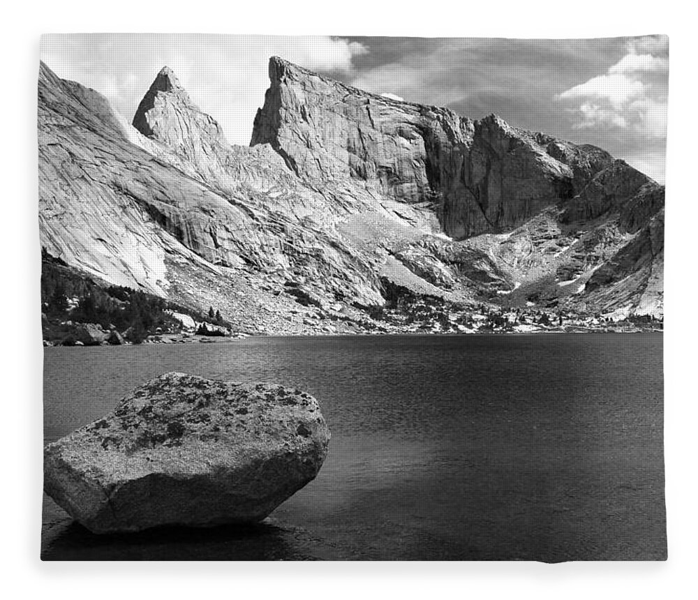 Wyoming Fleece Blanket featuring the photograph Glacial Erratic at Deep Lake Black and White by Brett Pelletier