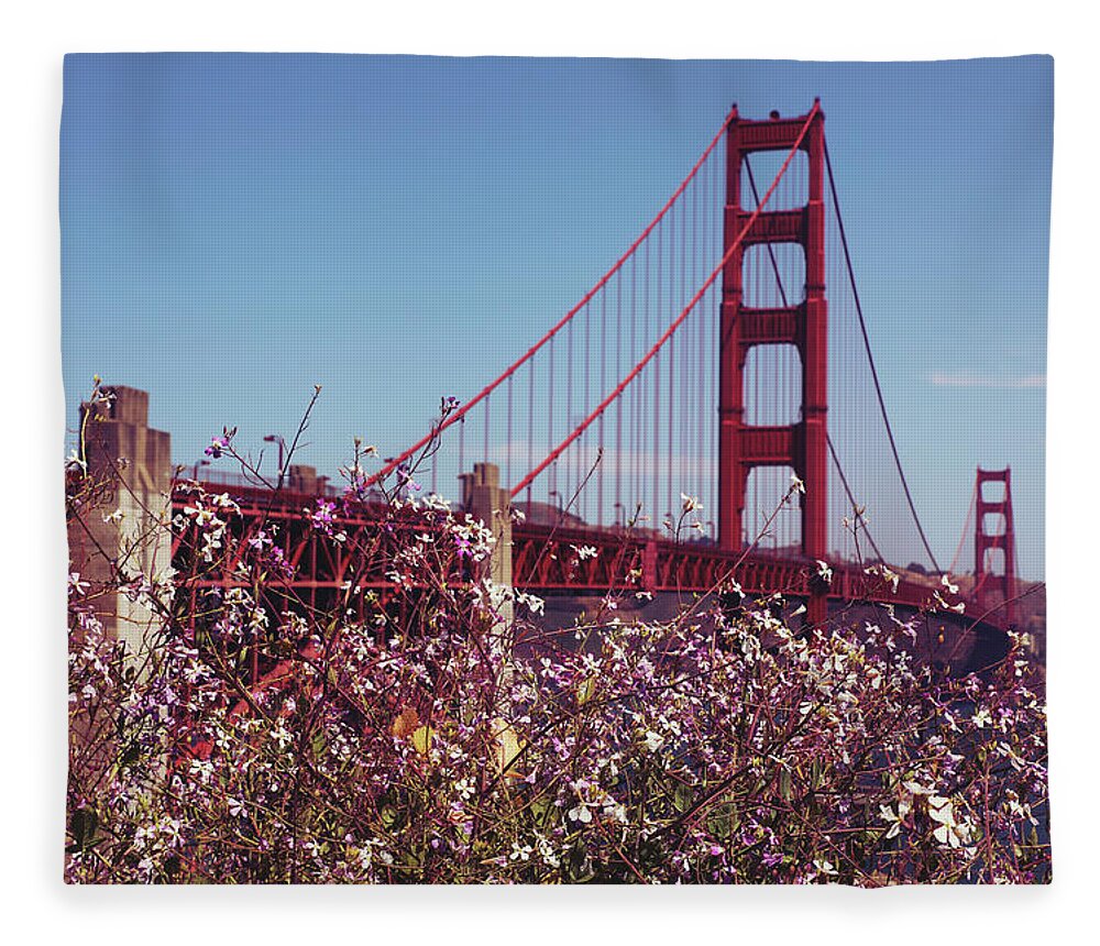 Sanfrancisco Fleece Blanket featuring the photograph Golden Gate by J C
