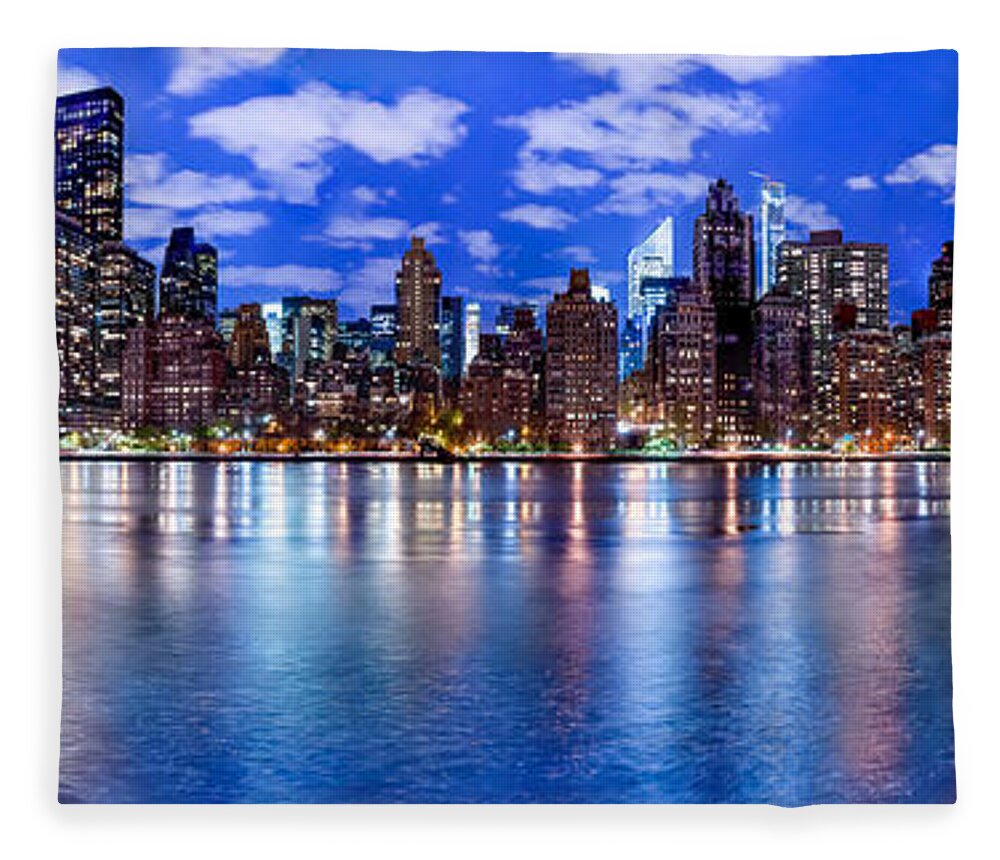 New York City Fleece Blanket featuring the photograph Gothem by Az Jackson