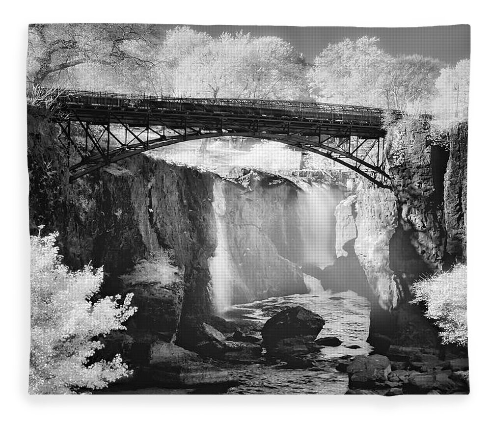 Great Falls State Park Fleece Blanket featuring the photograph Great Falls Paterson NJ BW by Susan Candelario