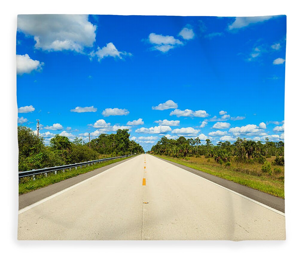 Everglades Fleece Blanket featuring the photograph Highway 41 by Raul Rodriguez