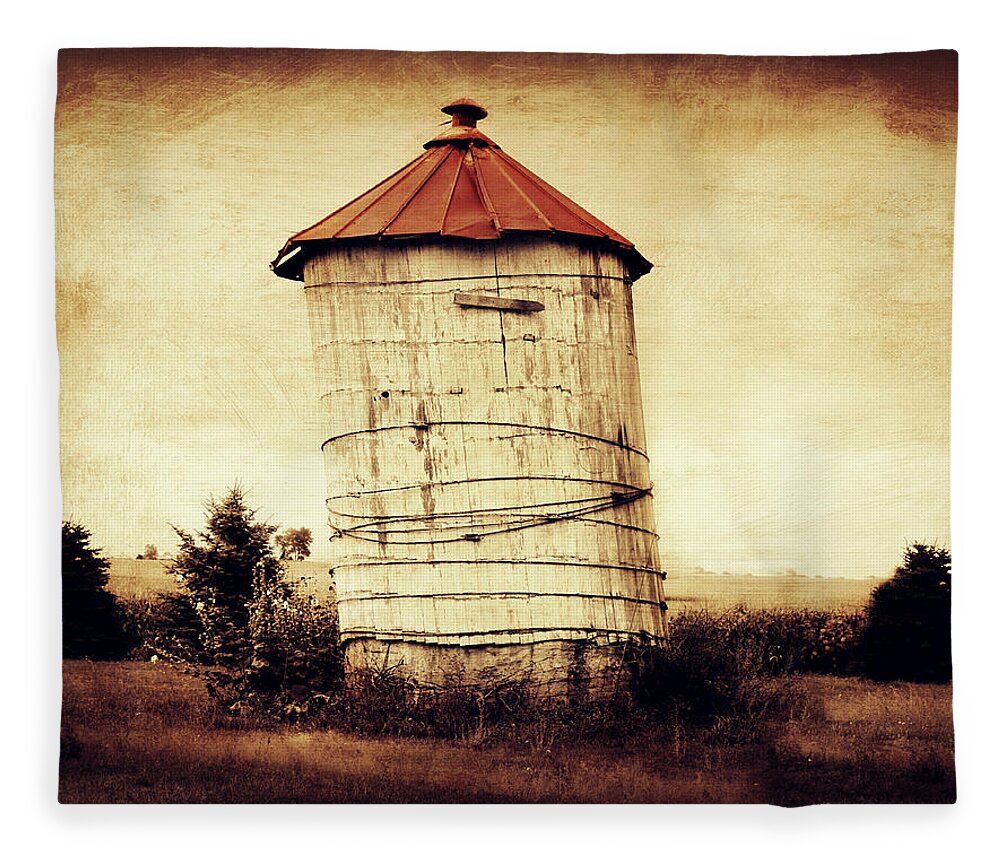 Country Art Fleece Blanket featuring the photograph Leaning tower by Julie Hamilton