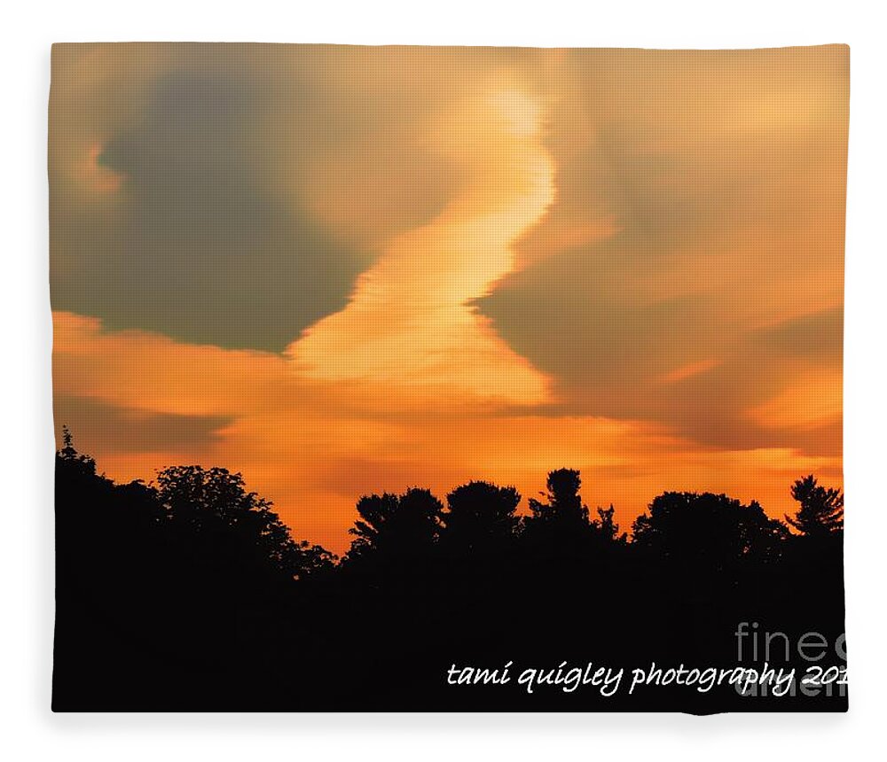 Sunset Fleece Blanket featuring the photograph Midsummerset by Tami Quigley