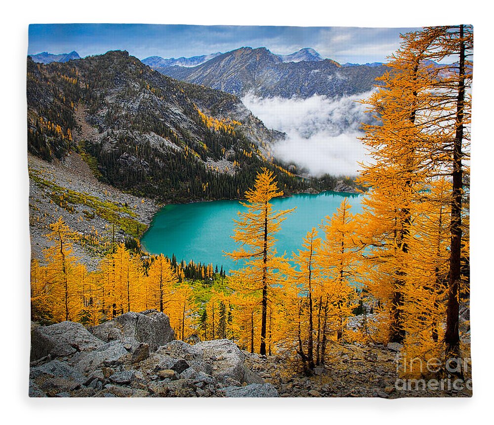 Alpine Lakes Wilderness Fleece Blanket featuring the photograph Misty Colchuck Lake by Inge Johnsson