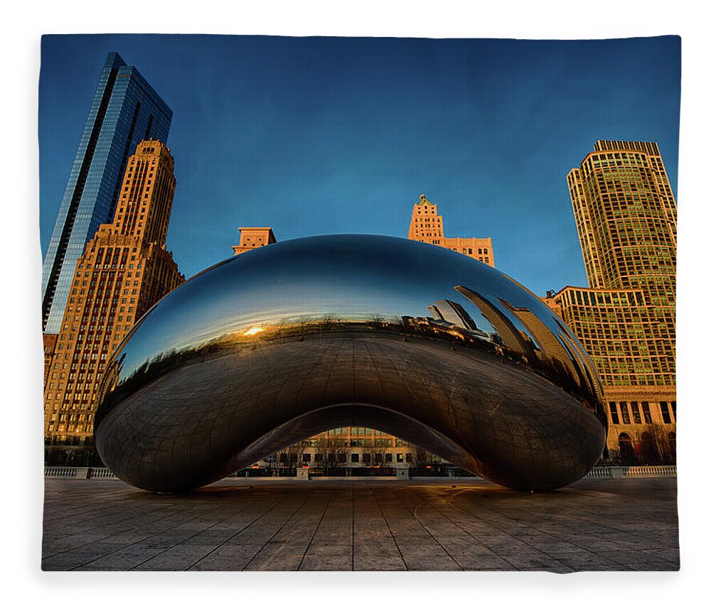 Chicago Cloud Gate Fleece Blanket featuring the photograph Morning Bean by Sebastian Musial