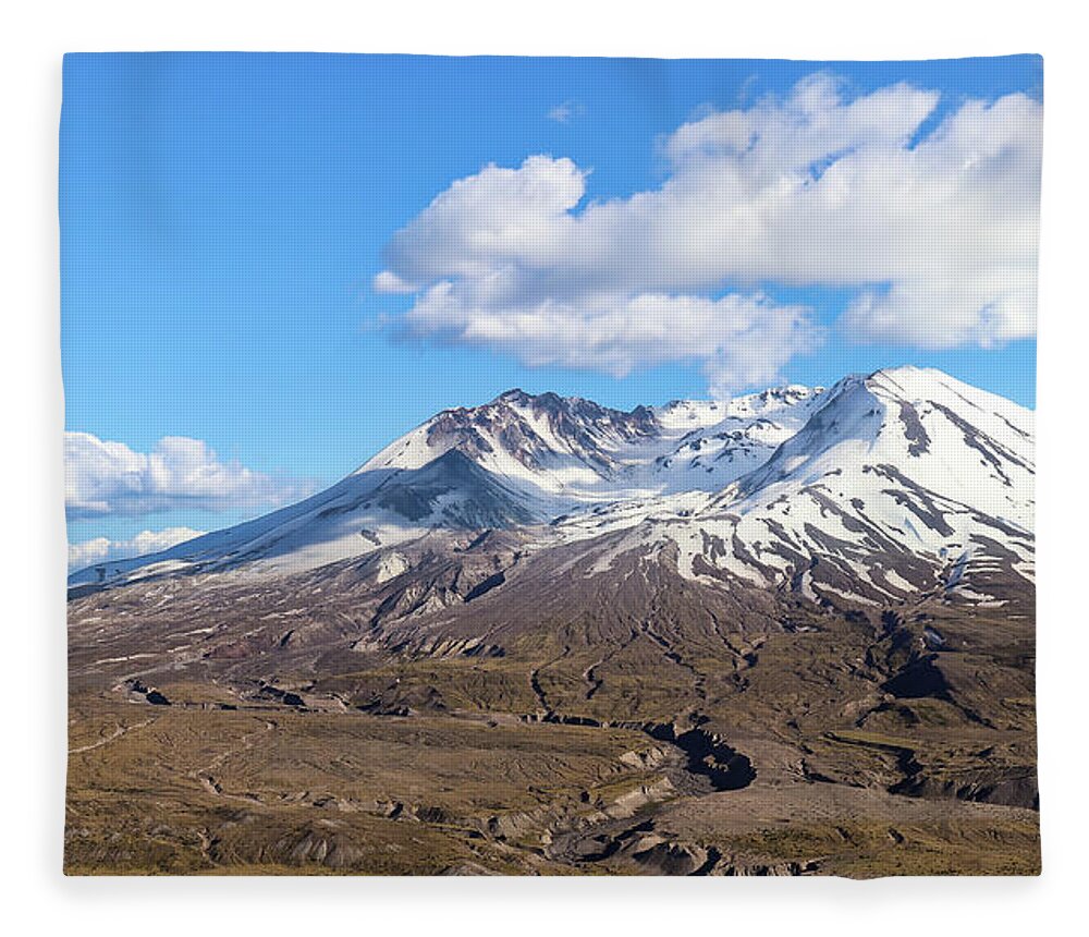 Mount St Helens Fleece Blanket featuring the photograph Mt Saint Helens by Robert Bellomy