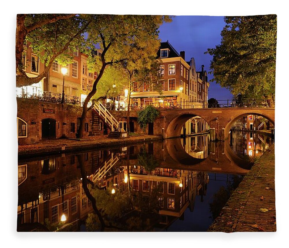 Onvervangbaar Startpunt Schuldenaar Old Canal in Utrecht with bridge Gaardbrug in the evening 144 Fleece  Blanket by Merijn Van der Vliet - Pixels