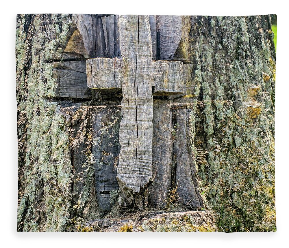 Old Fleece Blanket featuring the photograph Old Wooden Cross Carved in Stump by Douglas Barnett