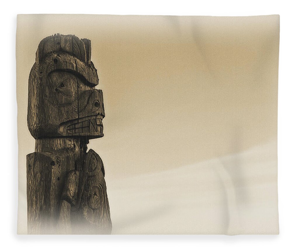 Sign Fleece Blanket featuring the photograph Pacific Northwest Totem Pole Old Yellow by Pelo Blanco Photo