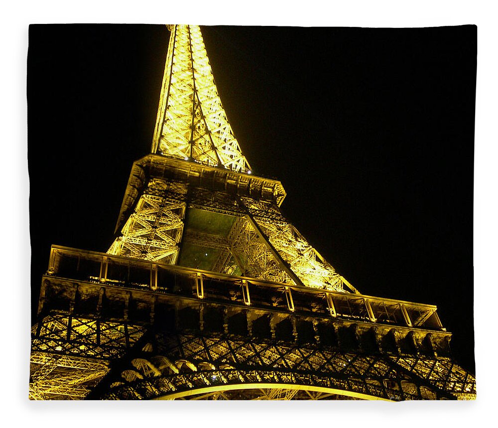 Paris Fleece Blanket featuring the photograph Paris - France - Le Tour Eiffel at night by Carlos Alkmin