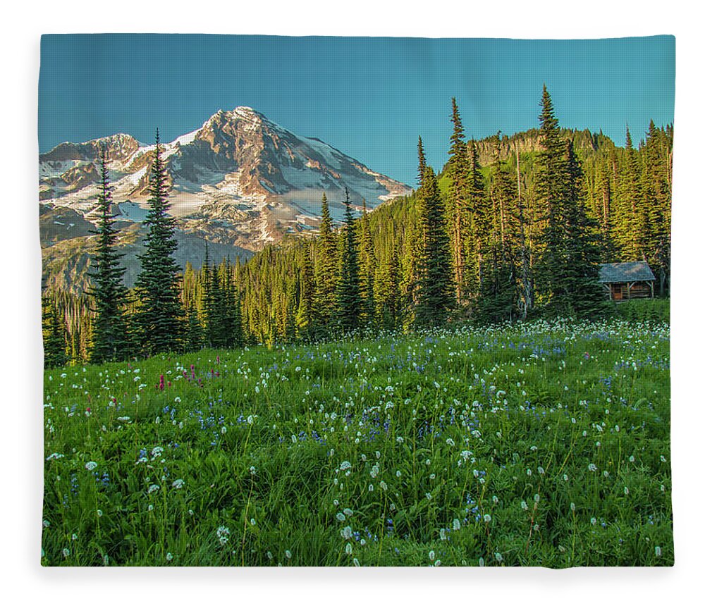 Mount Rainier Fleece Blanket featuring the photograph Perfect Setting by Doug Scrima
