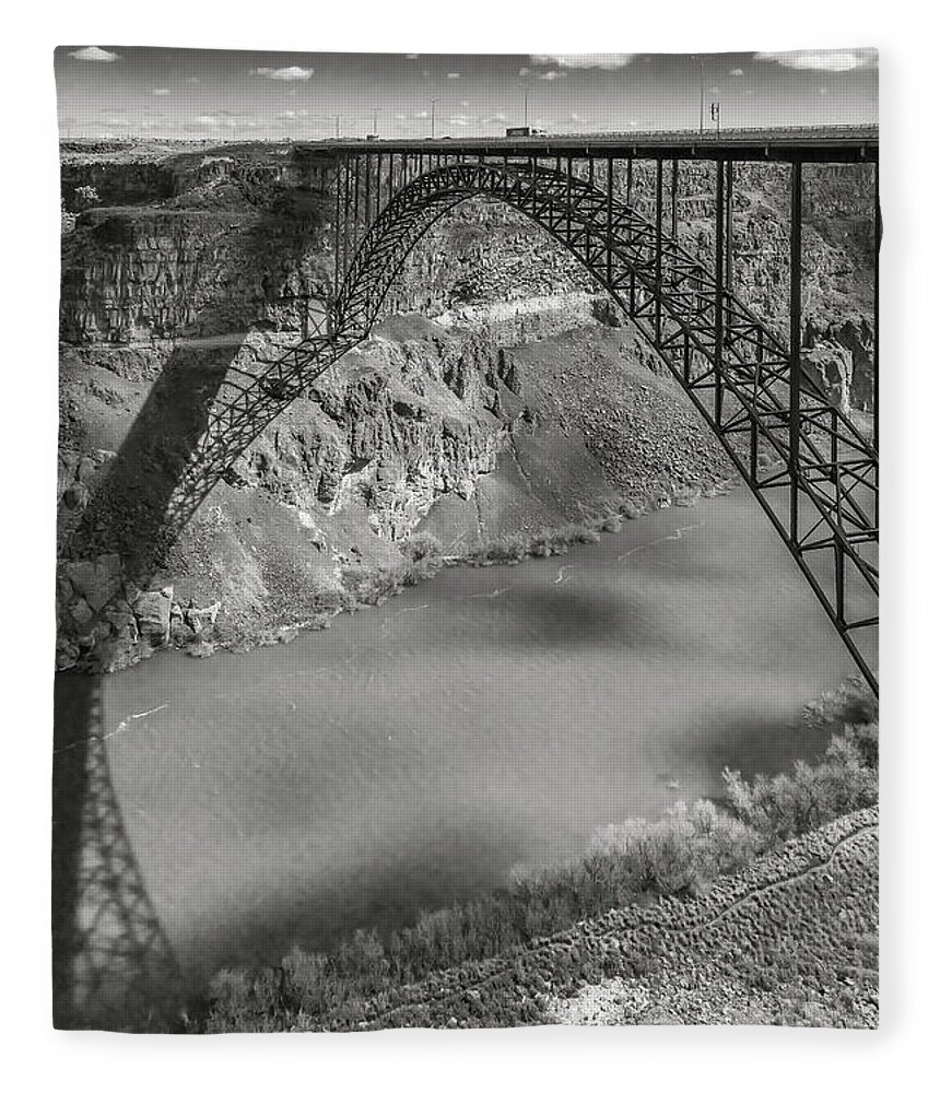 5dmkiv Fleece Blanket featuring the photograph Perrine Bridge by Mark Mille