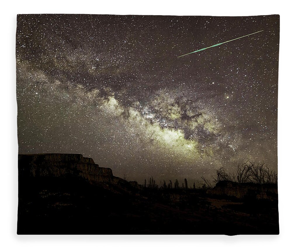 Astronomy Fleece Blanket featuring the photograph Perseids Milky Way by Scott Cordell