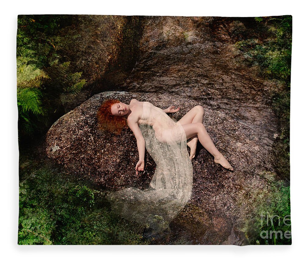 Beautiful Fleece Blanket featuring the photograph Rock Bathing by Clayton Bastiani