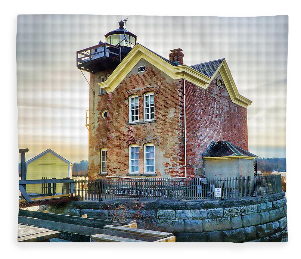 Lighthouse Fleece Blanket featuring the photograph Saugerties Lighthouse by Nancy De Flon