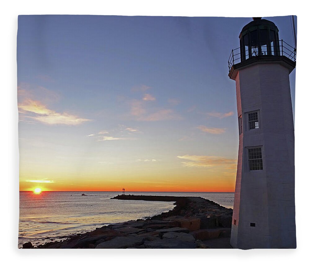 Scituate Fleece Blanket featuring the photograph Scituate Lighthouse Scituate Massachusetts South Shore Sun Rising by Toby McGuire