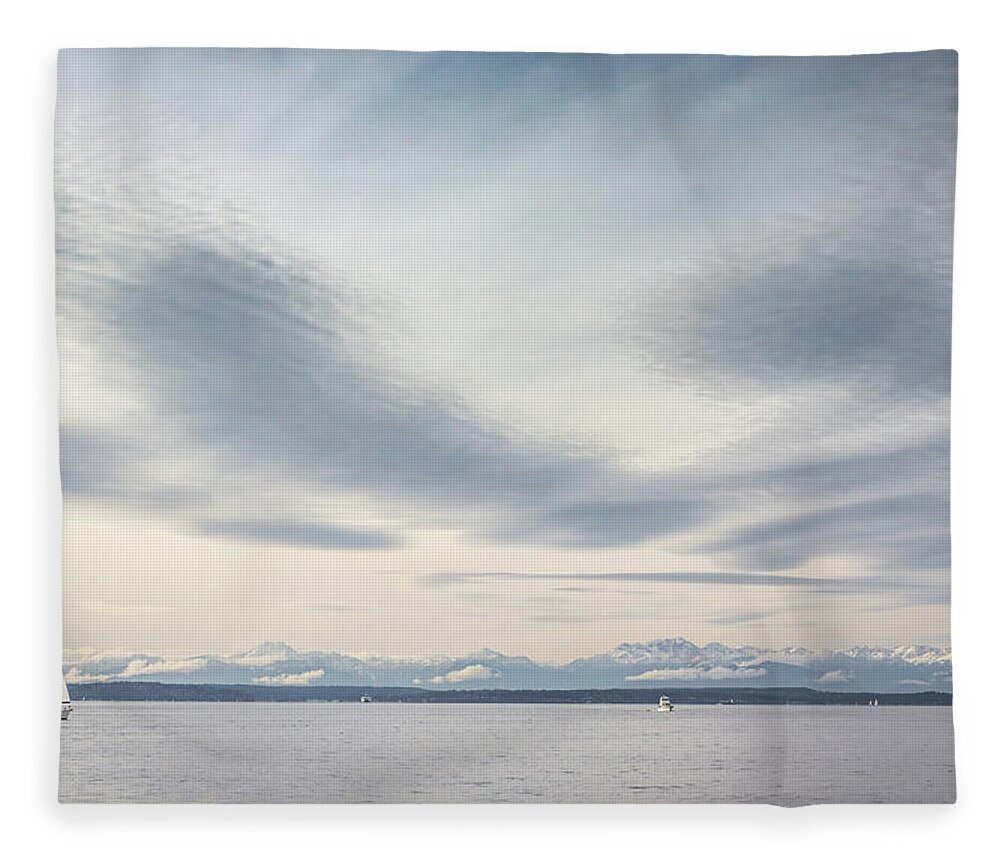 Usa Fleece Blanket featuring the photograph Sea scene by Framing Places