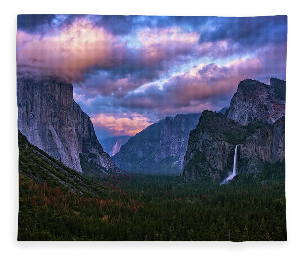 Bridalveil Falls Fleece Blanket featuring the photograph Spring Sunset at Yosemite's Tunnel View by John Hight