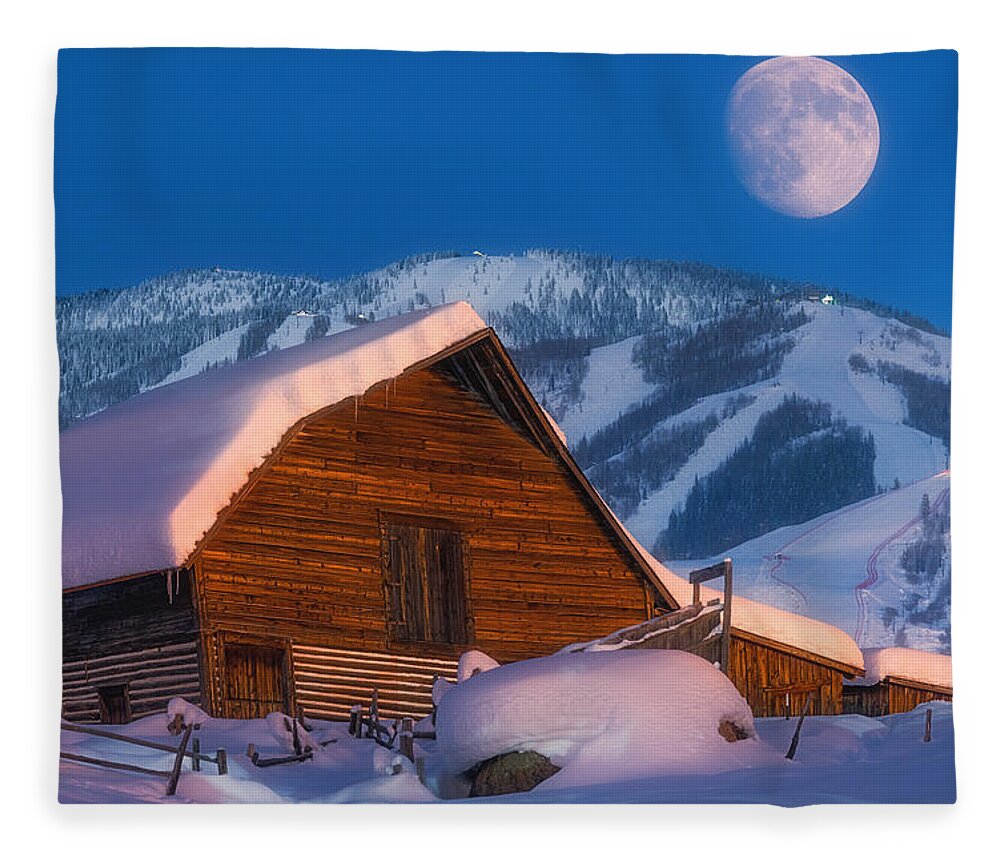 Barn Fleece Blanket featuring the photograph Steamboat Dreams by Darren White