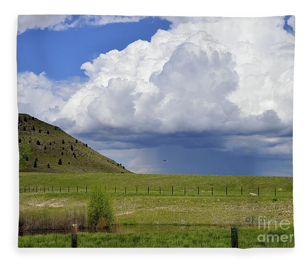 Landscape Fleece Blanket featuring the photograph Storm Coming In by Kae Cheatham